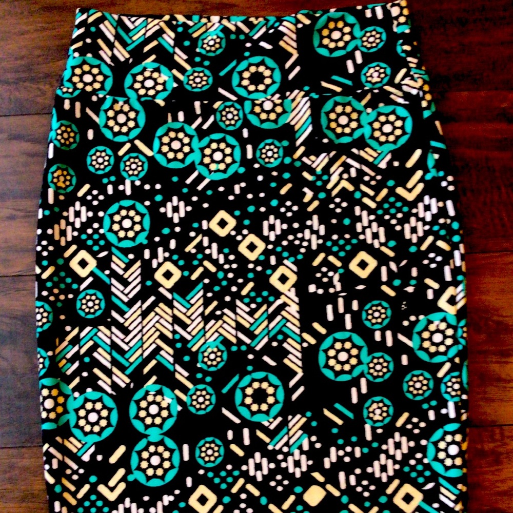LuLaRoe Cassie Skirt